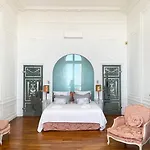 Beautiful Period Riviera Palace 公寓 *