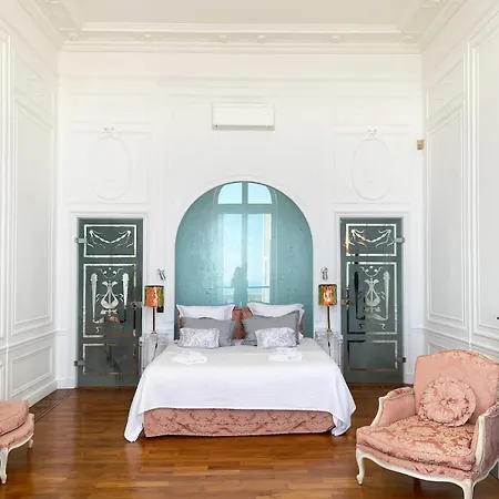 Beautiful Period Riviera Palace Apartman *
